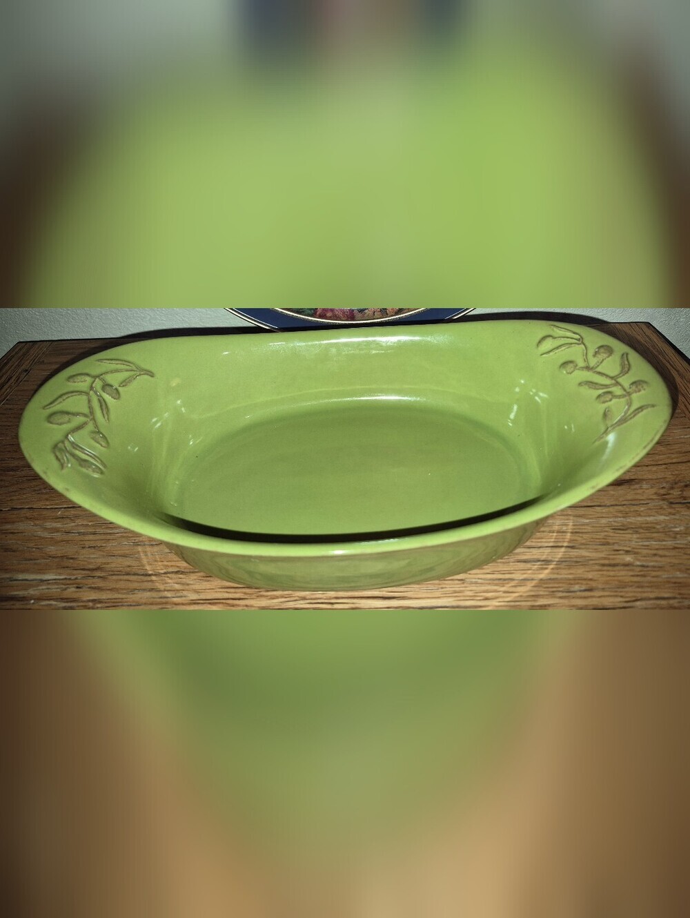 Cerutil Stoneware Portugal Lime Green 12" Oval Shaped